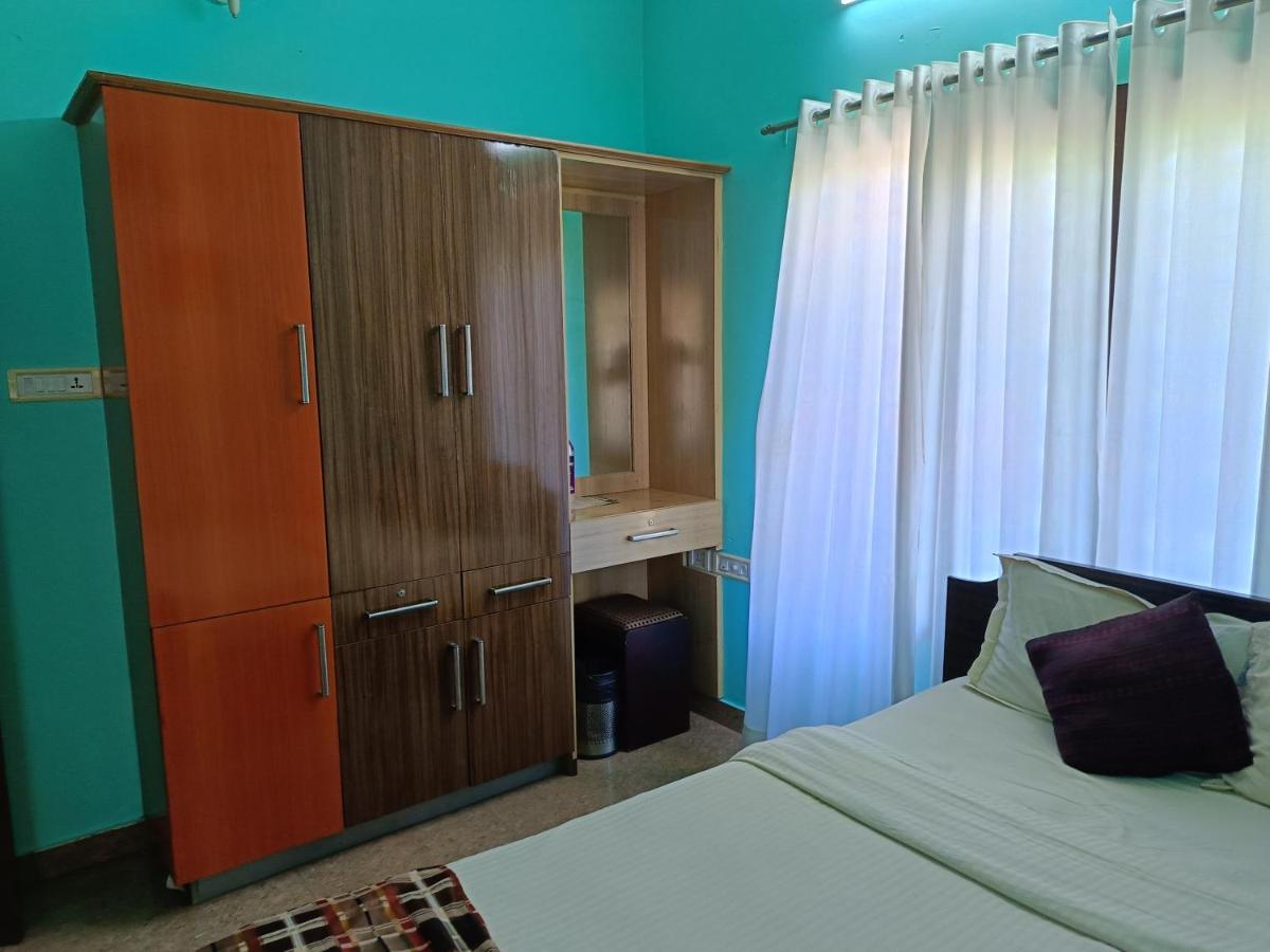Global Backwater Resort Kollam Extérieur photo