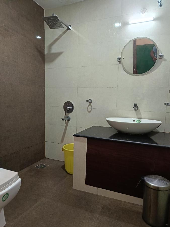 Global Backwater Resort Kollam Extérieur photo