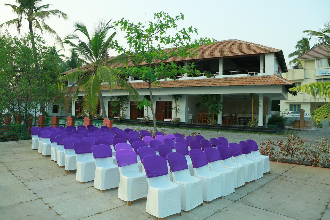 Global Backwater Resort Kollam Extérieur photo