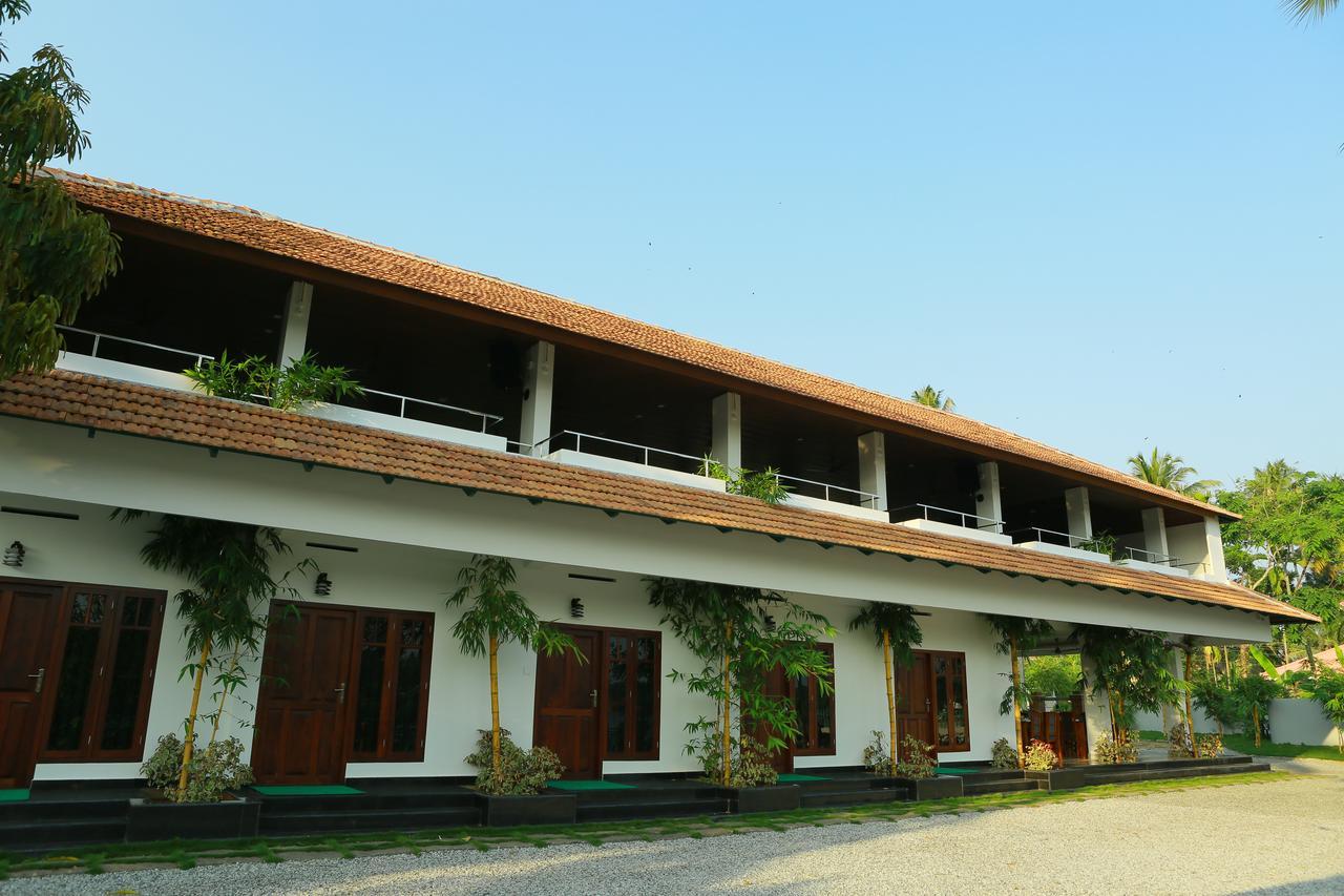 Global Backwater Resort Kollam Extérieur photo