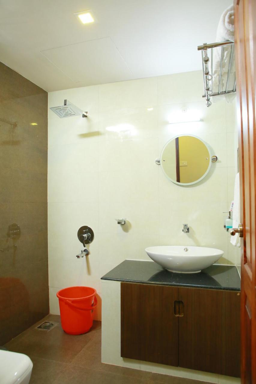 Global Backwater Resort Kollam Extérieur photo