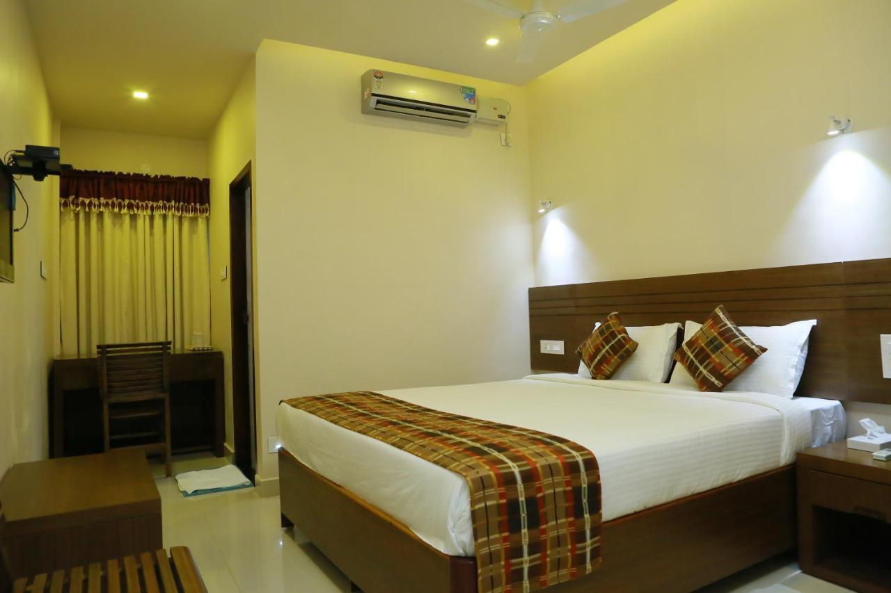 Global Backwater Resort Kollam Extérieur photo