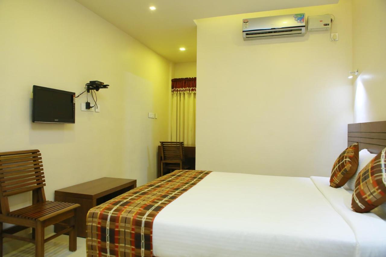 Global Backwater Resort Kollam Extérieur photo