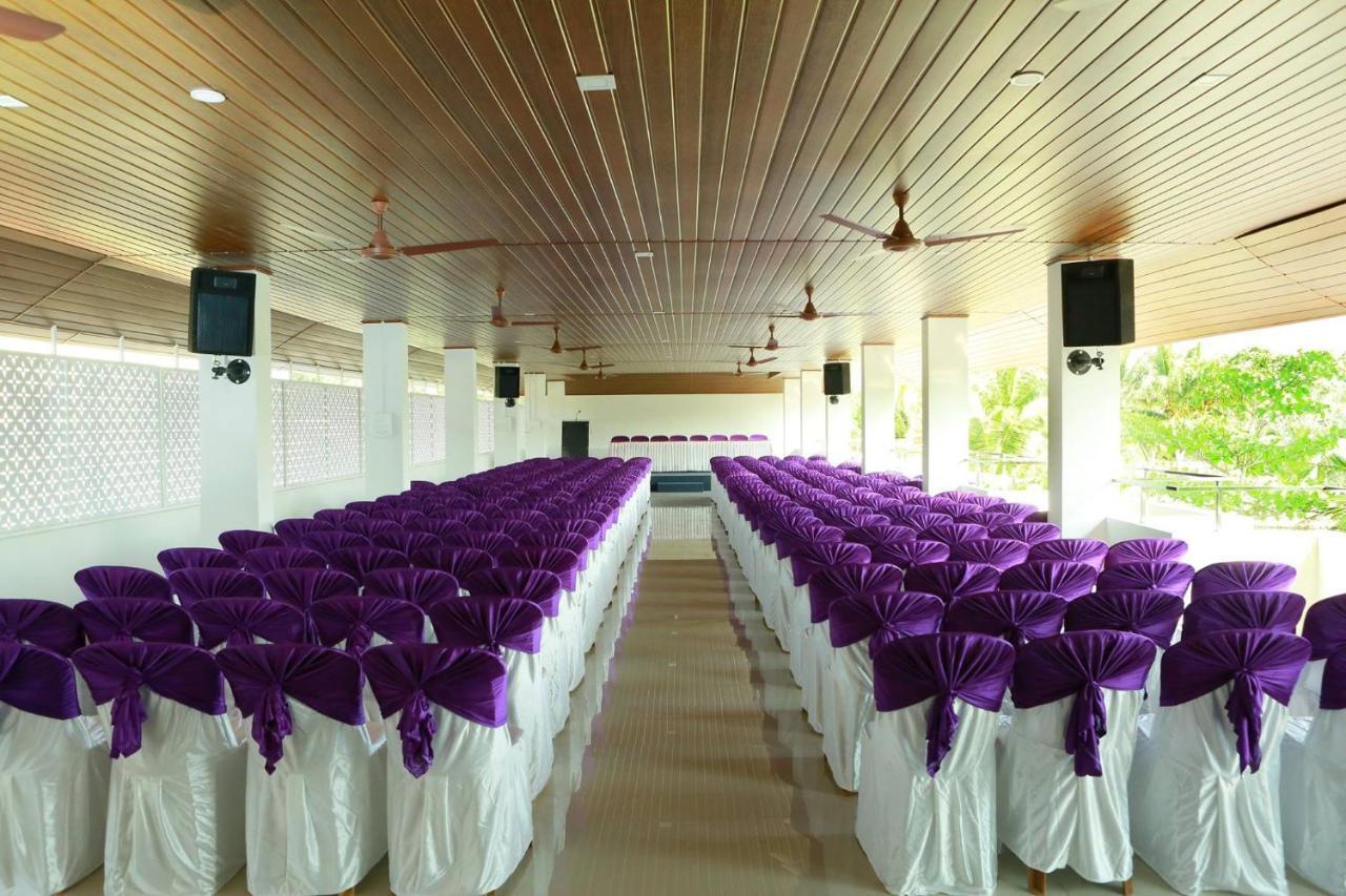 Global Backwater Resort Kollam Extérieur photo